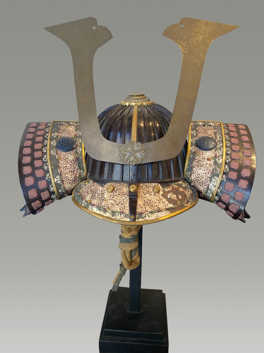 Casque De Samouraï , Kabuto Période Edo 32 Lamelles En Fer Laque