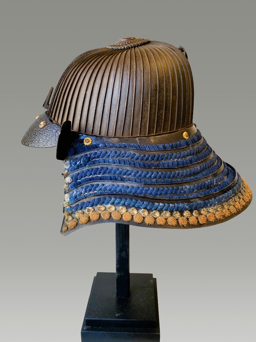 Samurai Helmet, Kabuto Middle Edo Period 62 Slats-photo-1