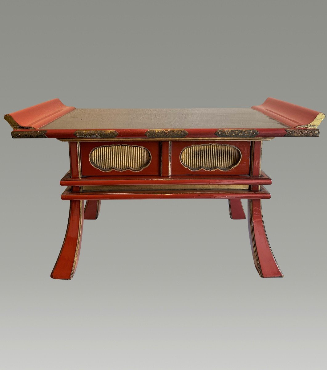 Small Japanese Red And Gold Lacquer Cabinet-photo-2