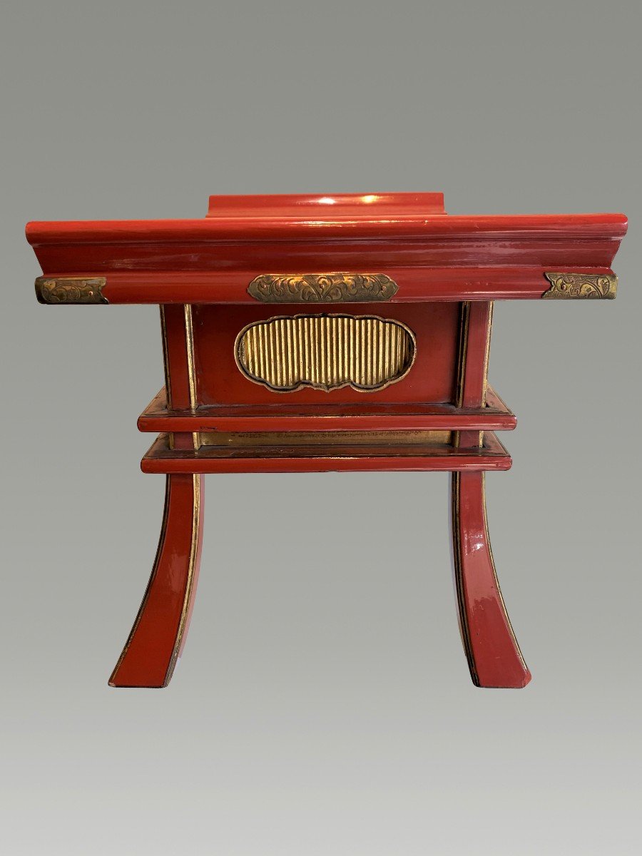 Small Japanese Red And Gold Lacquer Cabinet-photo-3