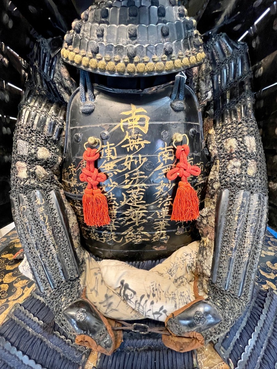 Complete Samurai Armor - Edo Period (1603 - 1868).-photo-1