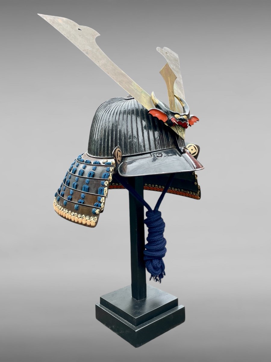 Kabuto De Samurai à 62 Lamelles En Fer Forgé laqué- Période Edo (1603-1868).-photo-3