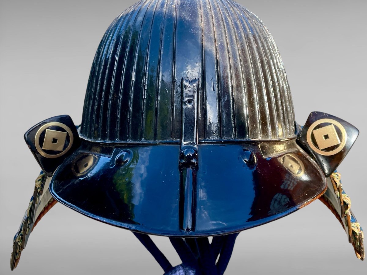 Kabuto De Samurai à 62 Lamelles En Fer Forgé laqué- Période Edo (1603-1868).-photo-2