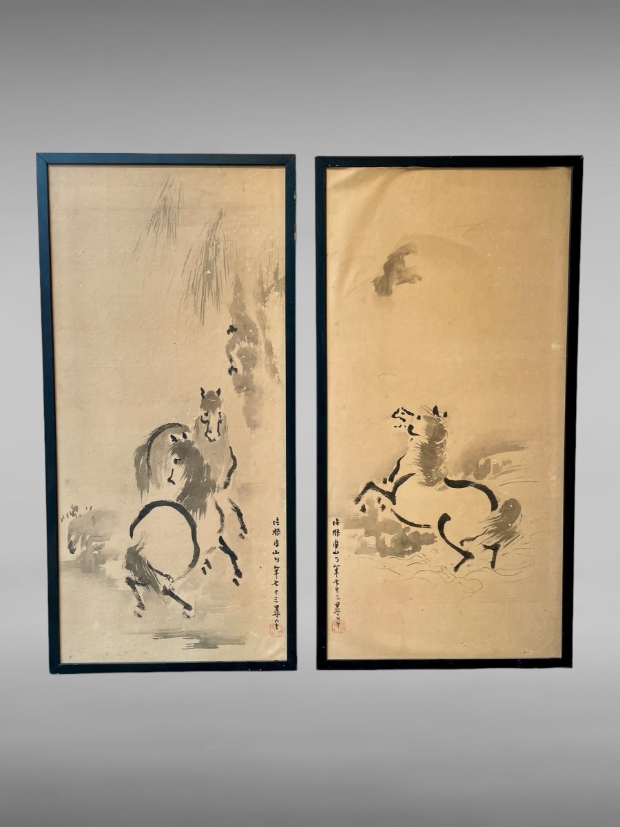 Pair Of Framed Kakemonos Depicting Horses - Meiji Period (1868 - 1912).