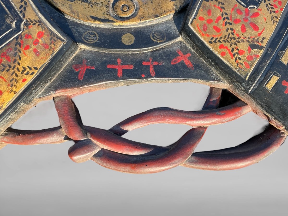 Enseigne En Bois Sculpté Polychrome Figurant Un Kabuto - Période Meiji (1868 - 1912).-photo-3