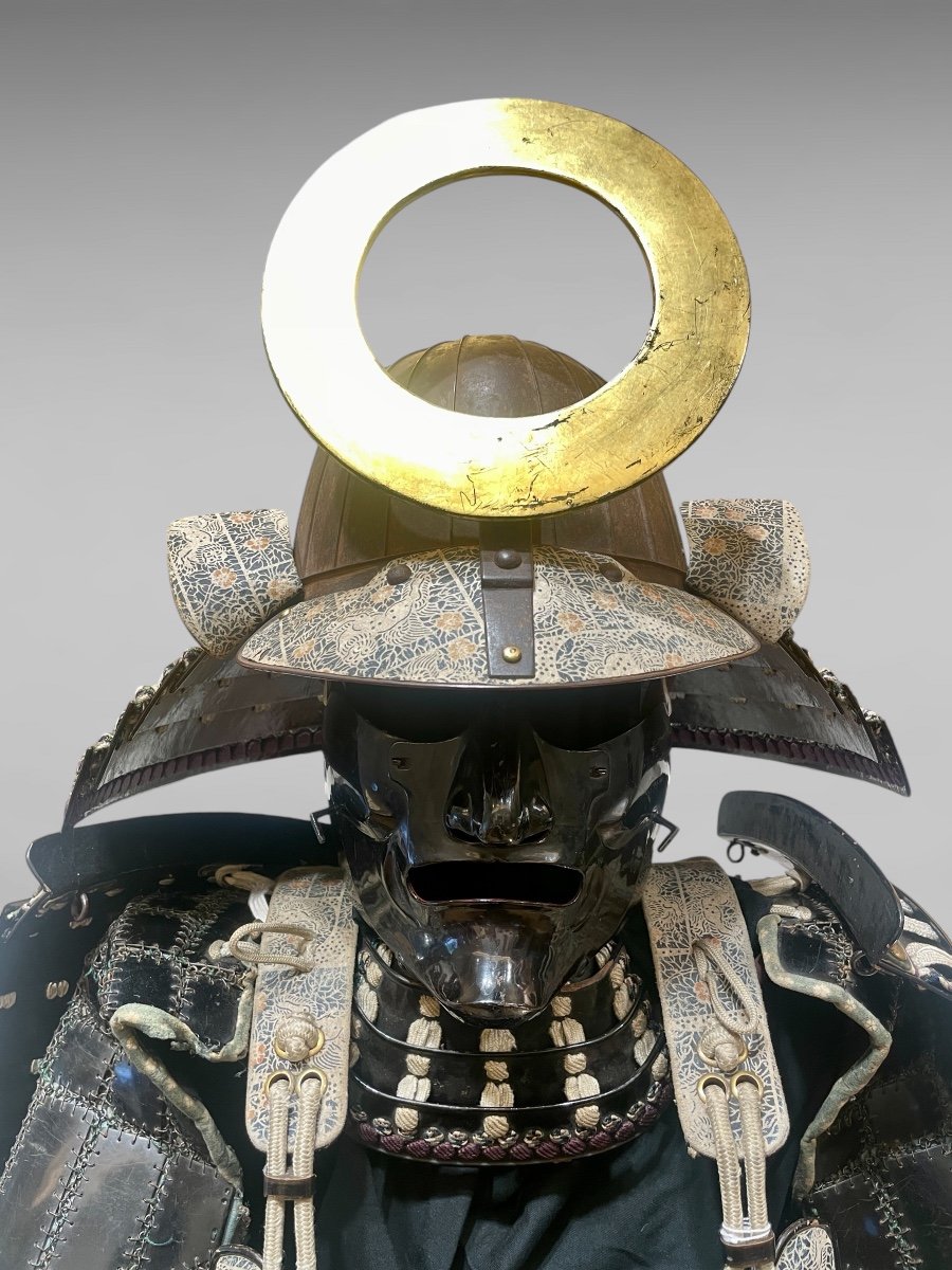 Full Samurai Armor - Edo Period (1603 - 1868).-photo-2