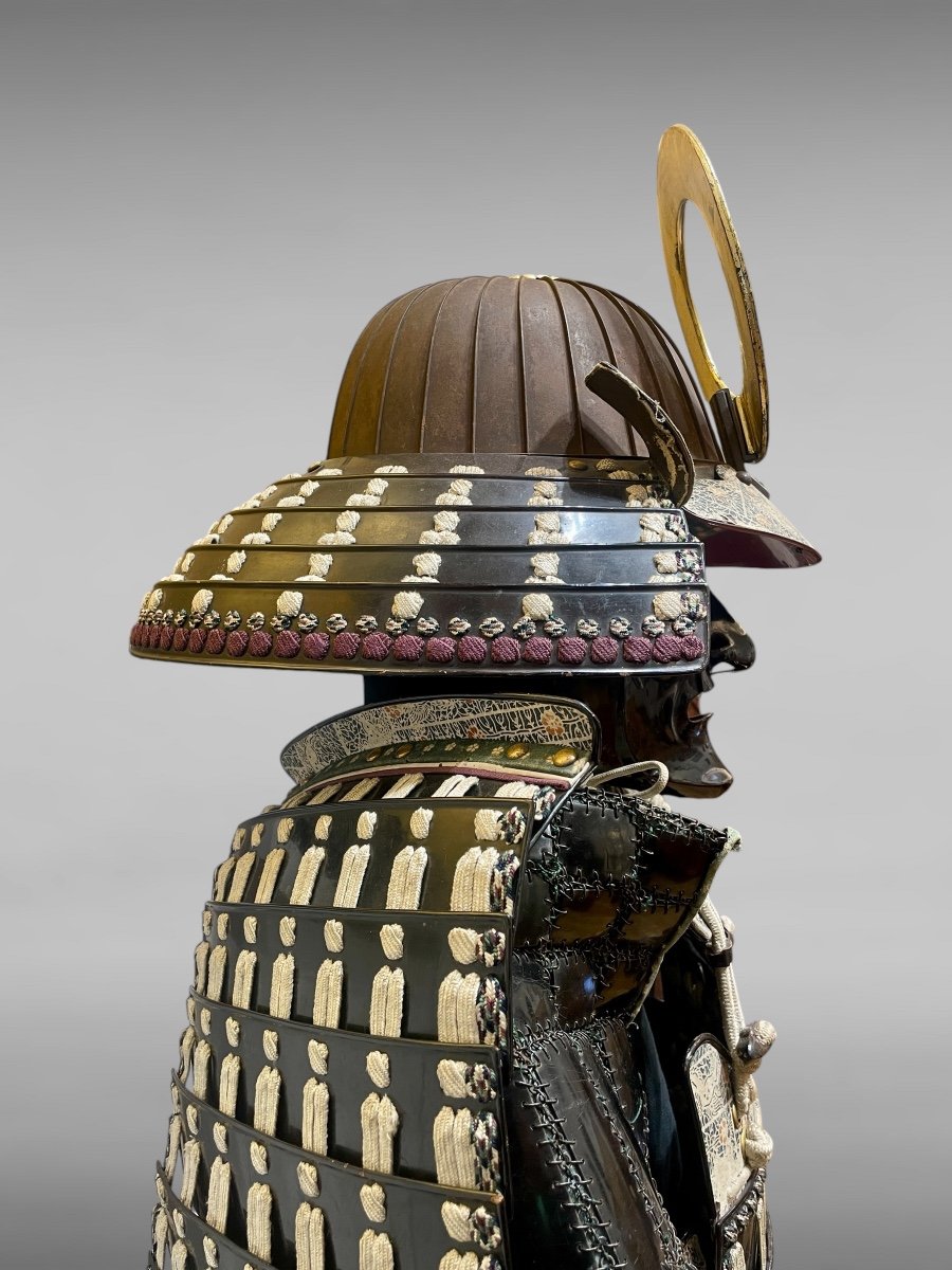 Full Samurai Armor - Edo Period (1603 - 1868).-photo-3