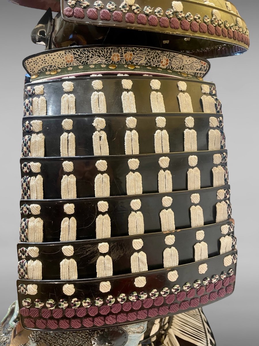 Full Samurai Armor - Edo Period (1603 - 1868).-photo-3