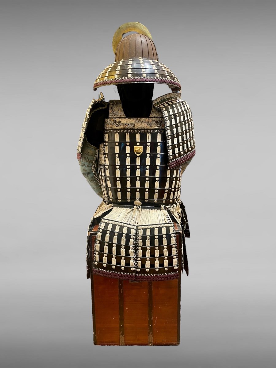 Full Samurai Armor - Edo Period (1603 - 1868).-photo-4