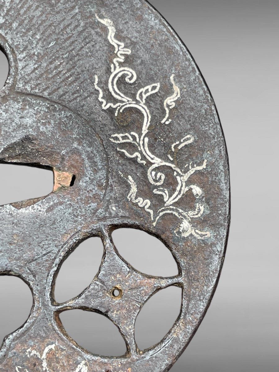 Tsuba Maru Gata En Fer Forgé Incrusté D’argent - Période Edo (1603-1868).-photo-4