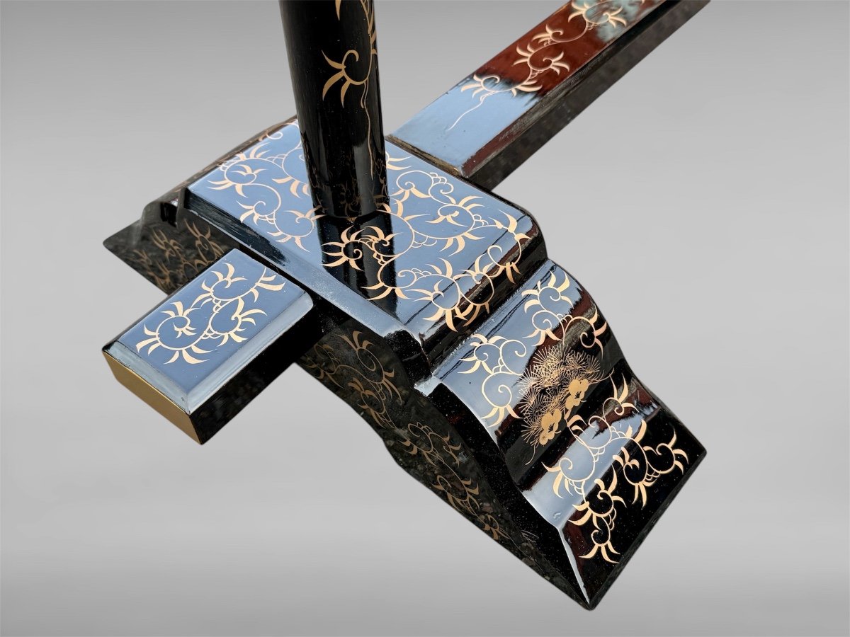 Kimonokake - Meiji Period (1868-1912).-photo-4