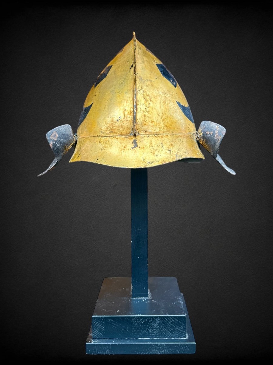 Kabuto De Samurai à En Fer Forgé Et Laqué Or - Période Edo (1603-1868).-photo-2