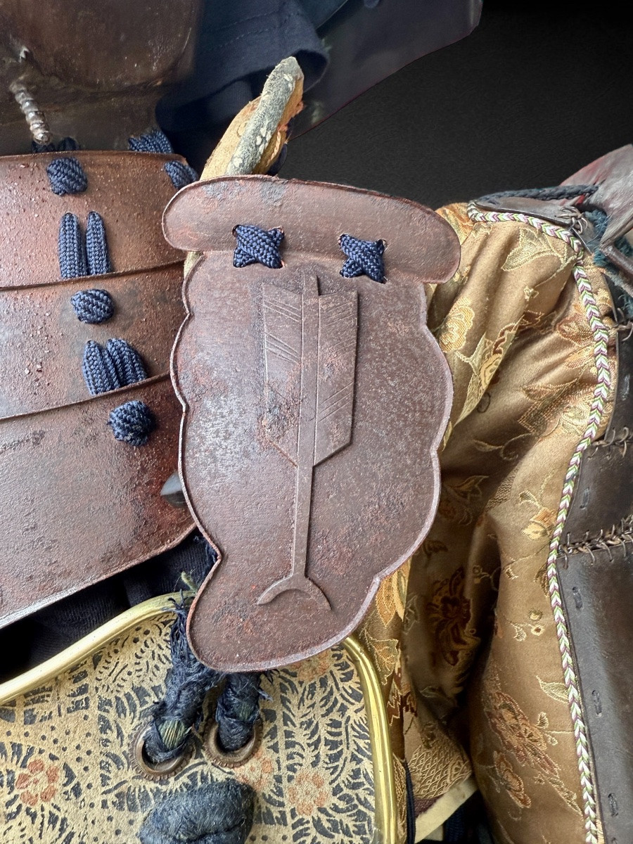 Complete Samurai Armor, Very Rare Saiga Type Kabuto - Edo Period (1603 - 1868).-photo-2