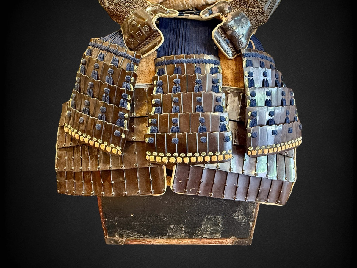 Full Samurai Armor - Edo Period (1603-1868).-photo-4