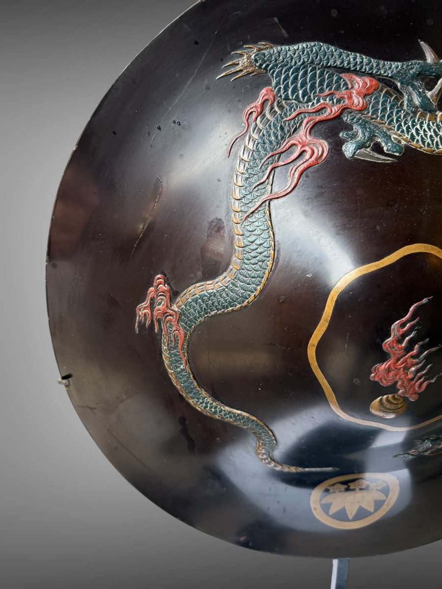 Jingasa japonais avec un dragon laque tres en relief Periode Edo-photo-3