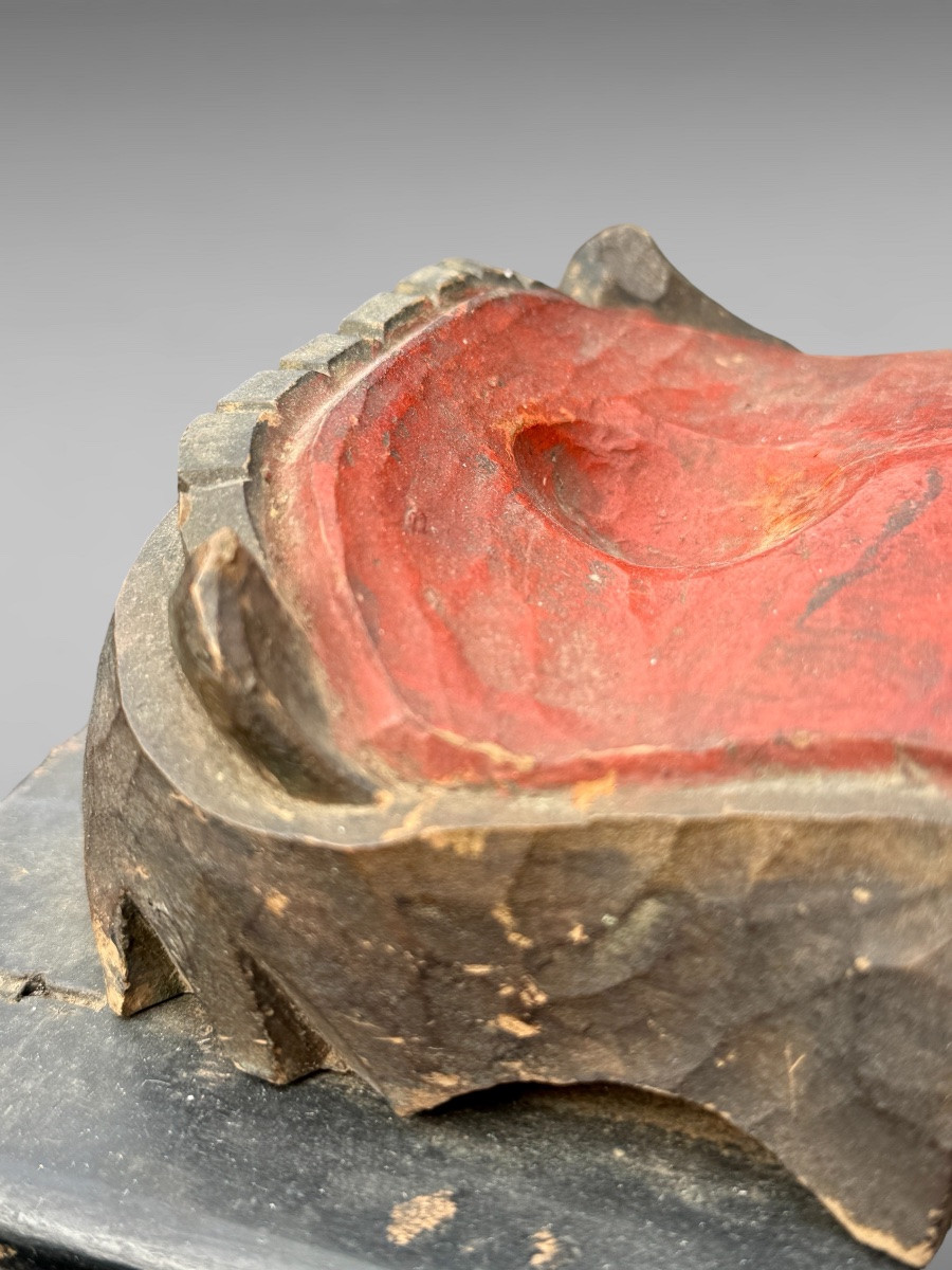 Polychrome Carved Wooden Katanakake - Meiji Period (1868-1912).-photo-5