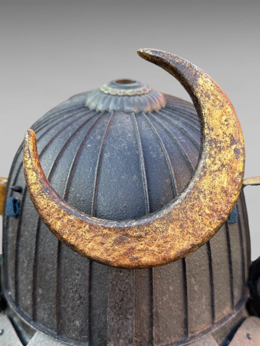 Kabuto De Samurai du clan Matsura à 32 Lamelles En Fer Forgé, signé - Période Edo (1603-1868).-photo-2