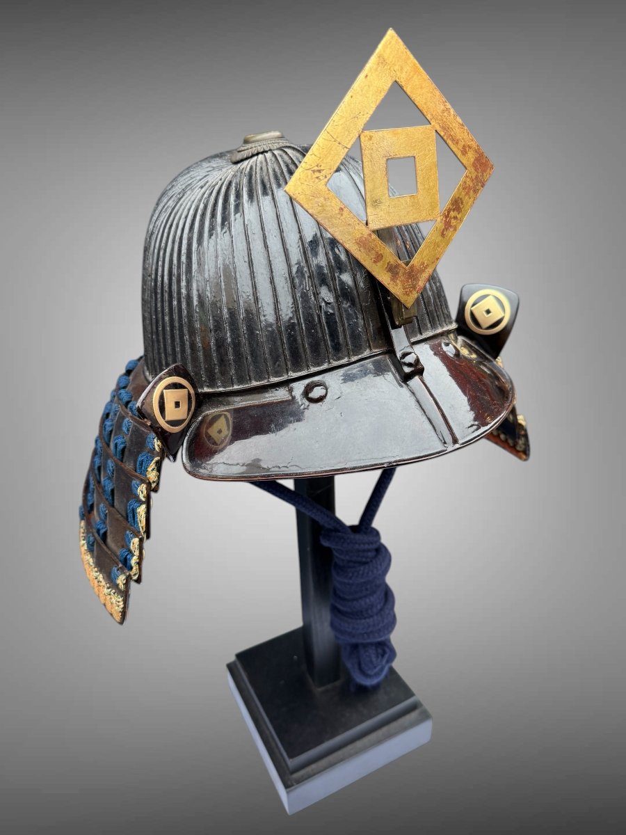 Samurai Kabuto With 62 Lacquered Wrought Iron Blades - Edo Period (1603-1868).-photo-3