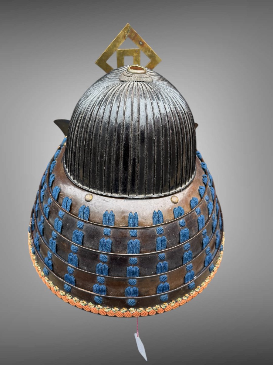 Samurai Kabuto With 62 Lacquered Wrought Iron Blades - Edo Period (1603-1868).-photo-1