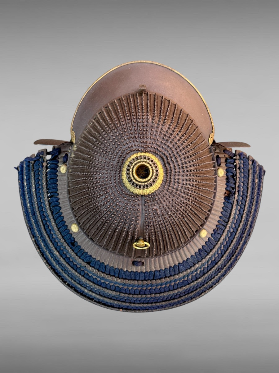 Kabuto De Samuraï à 62 Lamelles et 1674  rivets Fer Forgé, signé  Période Momoyama (1573-1603).-photo-6