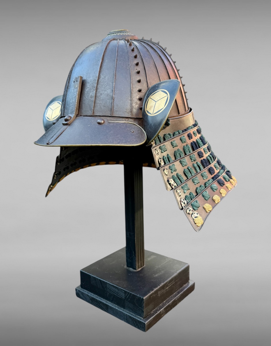 Kabuto De Samuraï à 22 Lamelles En Fer Forgé - Période Edo (1603-1868).