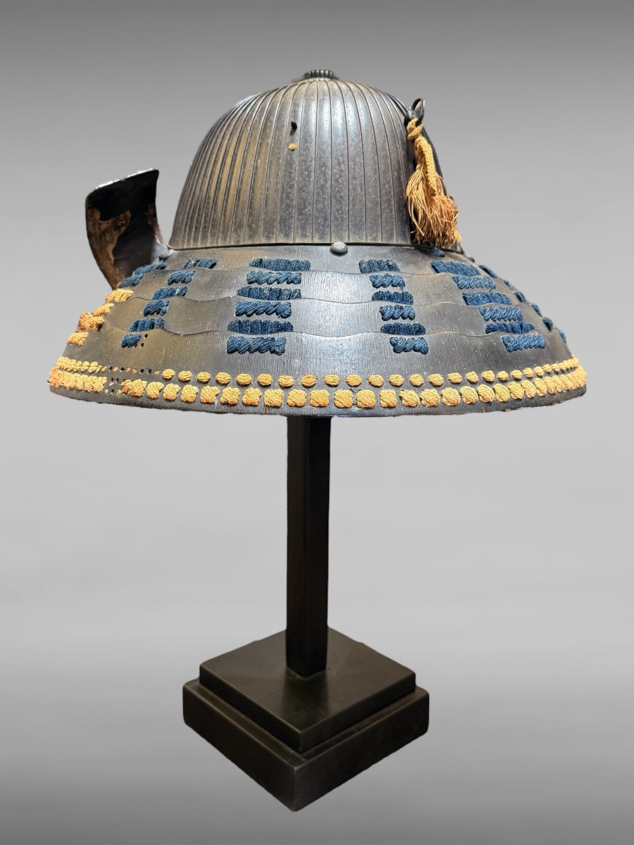 Kabuto De Samurai clan Asakura à 62 Lamelles saotome, signé Ieharu - Période Edo (1603-1868).-photo-4