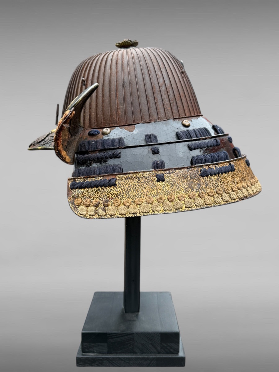 Kabuto à 64 Lamelles d’un Samuraï du clan Kimura - Période Edo (1603-1868).-photo-3