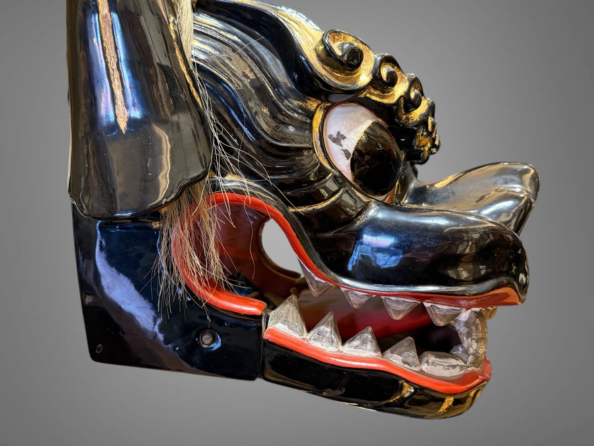 Shishi-mai Mask - Edo Period (1603-1868).-photo-1