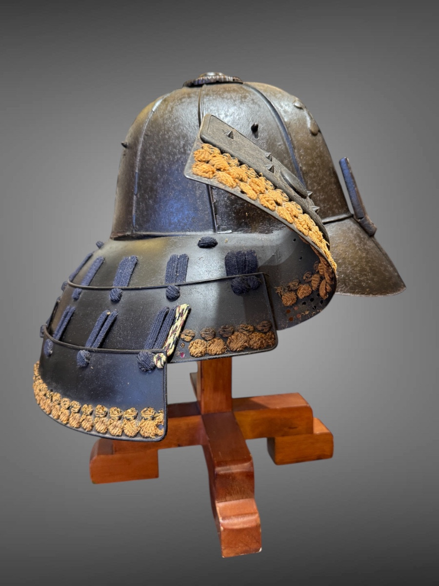 Samurai Helmet - Edo Period (1603-1868).-photo-3