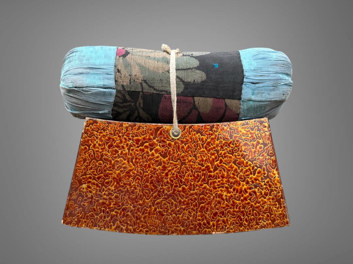 Takamakura, Tsugaru-nuri Lacquer Neck Rest - Edo Period (1603-1868).-photo-1