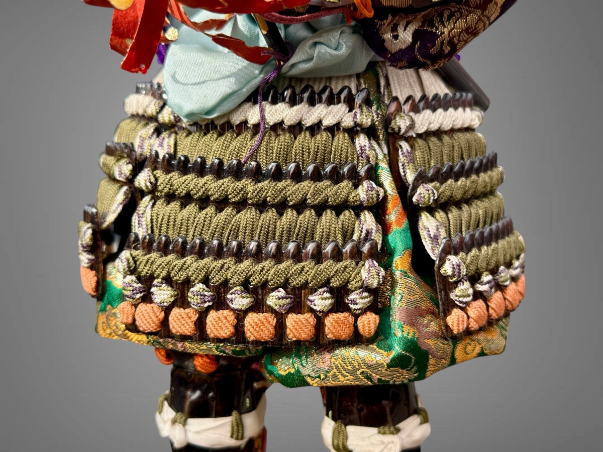 Poupée Musha Ningyô Figurant un écuyer porte sashimono du clan Inaba - Période Showa: 1926-1989-photo-3