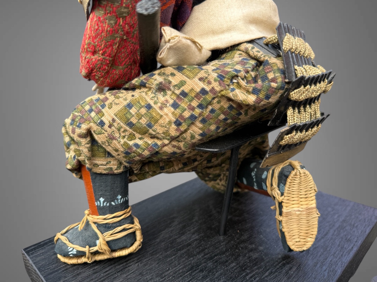 Poupée Musha Ningyô Figurant un écuyer - Période Showa (1926-1989).-photo-7