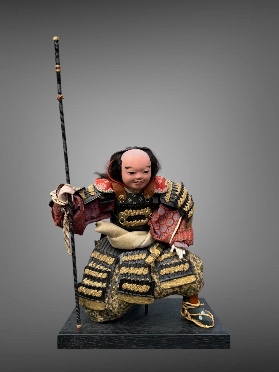 Poupée Musha Ningyô Figurant un écuyer - Période Showa (1926-1989).