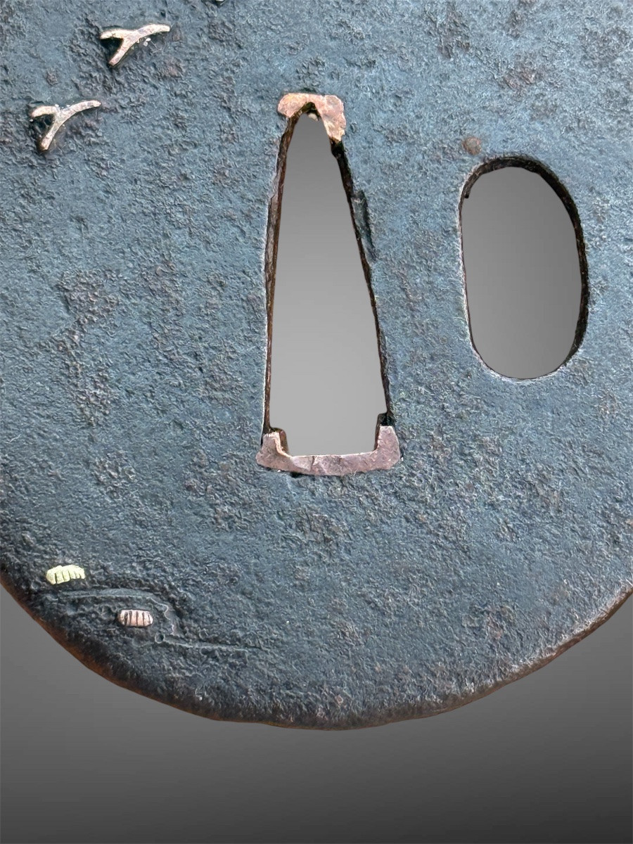 Iron Tsuba Nara-maru-gata Depicting A Tile Under The Moon - Edo Period (1603-1868).-photo-3