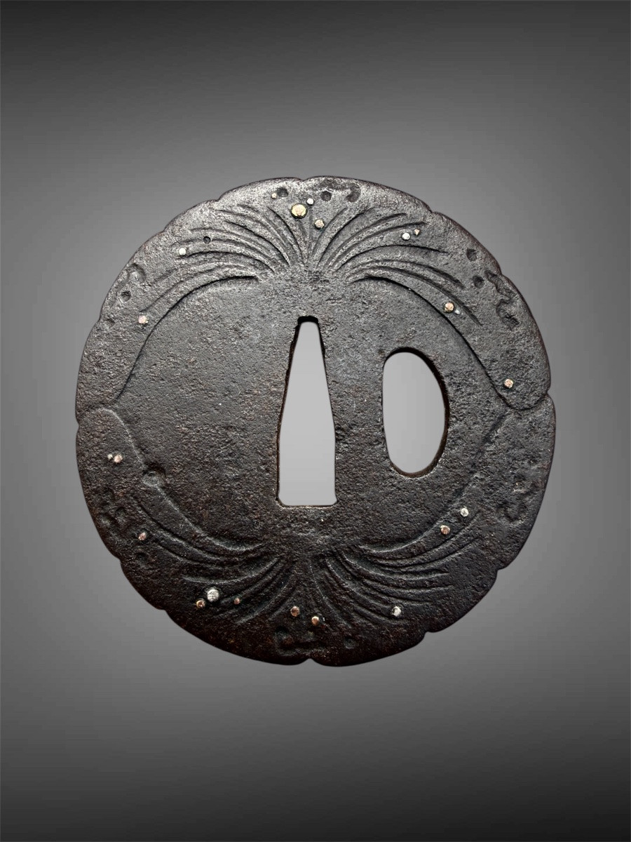 Wrought-iron Tsuba Maru-gata With Stylized Plant Motifs - Edo Period (1603-1868).-photo-2