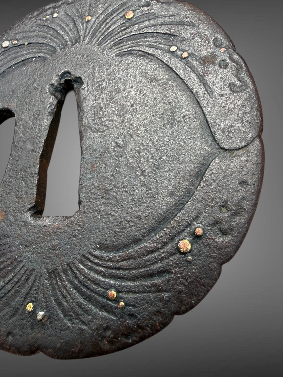 Wrought-iron Tsuba Maru-gata With Stylized Plant Motifs - Edo Period (1603-1868).-photo-3