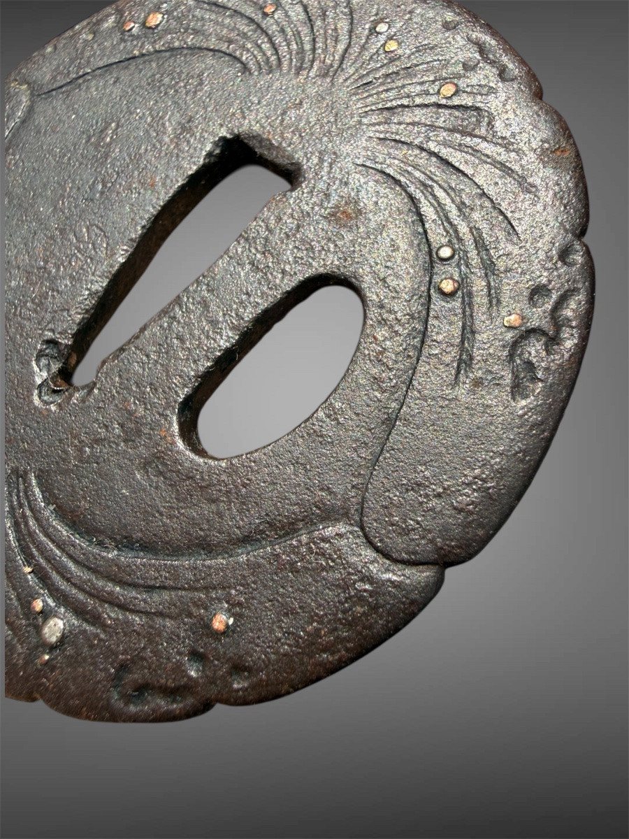 Wrought-iron Tsuba Maru-gata With Stylized Plant Motifs - Edo Period (1603-1868).-photo-4