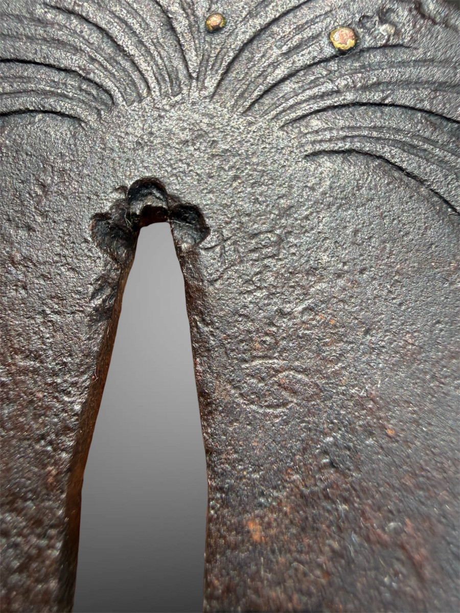 Wrought-iron Tsuba Maru-gata With Stylized Plant Motifs - Edo Period (1603-1868).-photo-6