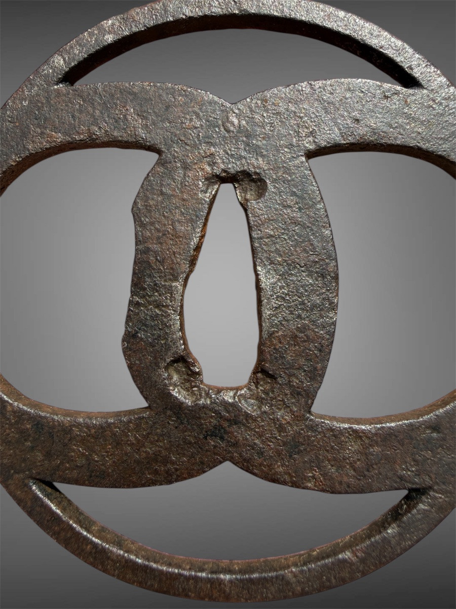 Tsuba maru-gata en fer forgé à motif de disques - Période Edo (1603-1868).-photo-6