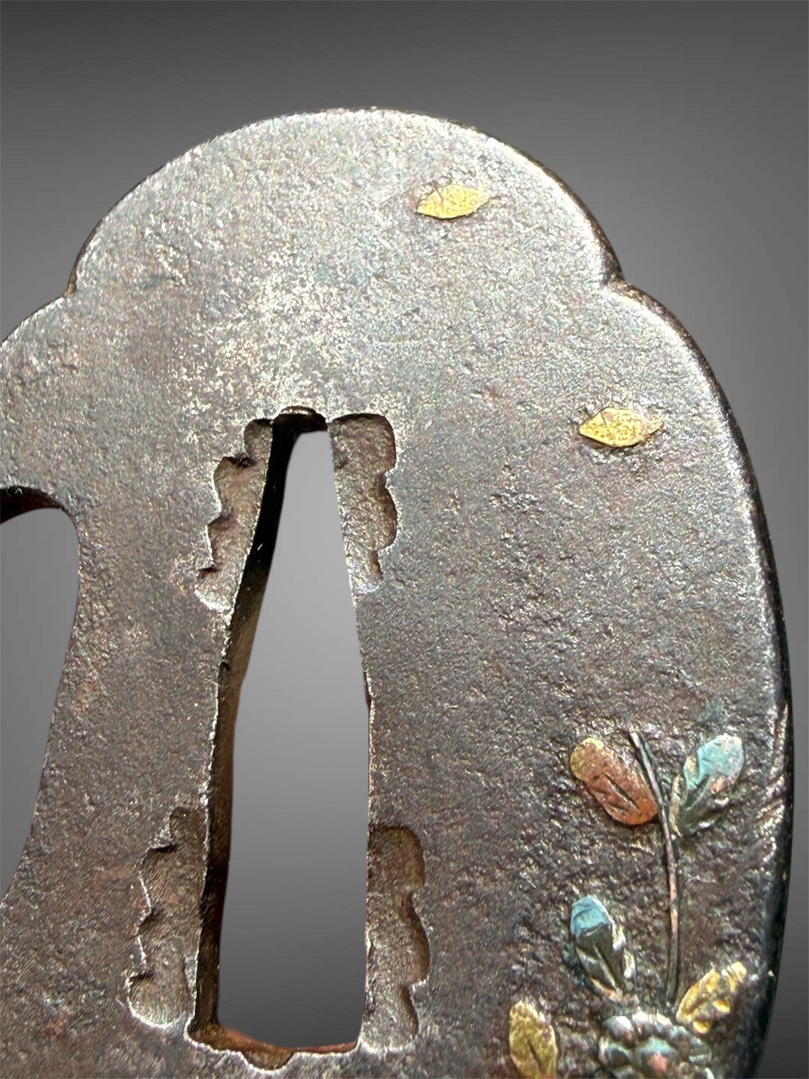 Flower-inlaid Iron Tsuba Mokko-gata De Tanto - Edo Period (1603-1868).-photo-4