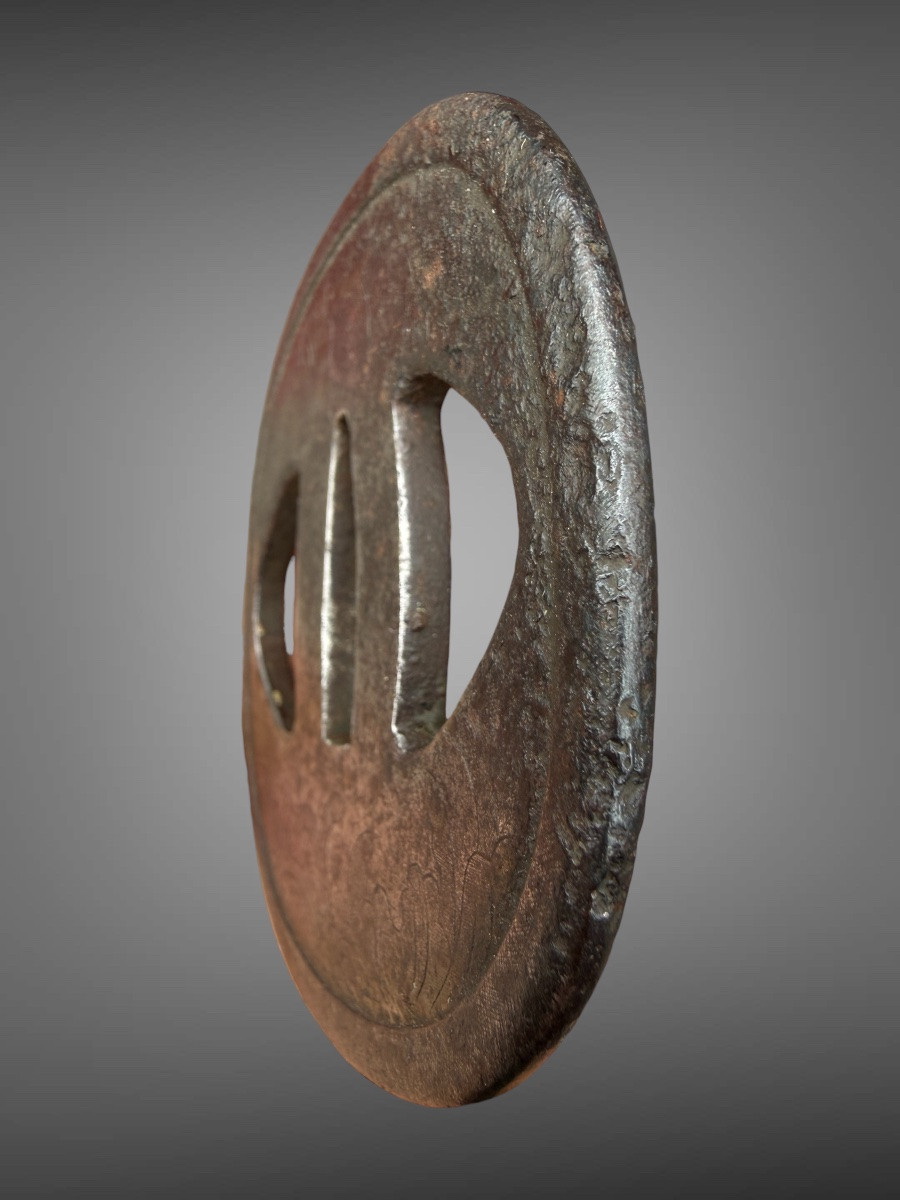 Tsuba kaku-maru-gata en fer forgé à motif d’entrelacs - Période Edo (1603-1868).-photo-6