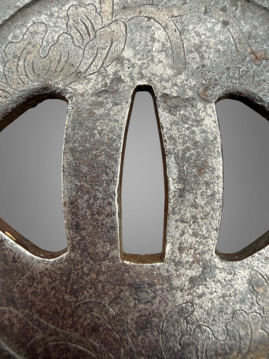 Tsuba kaku-maru-gata en fer forgé à motif d’entrelacs - Période Edo (1603-1868).-photo-7