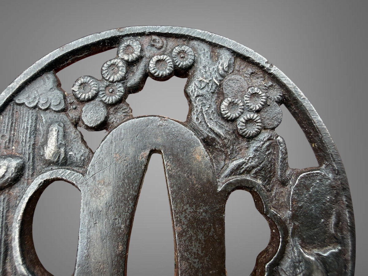 Wrought And Chased Iron Tsuba Nara-maru-gata Decorated With A Tiger Near A Waterfall - Edo.-photo-4