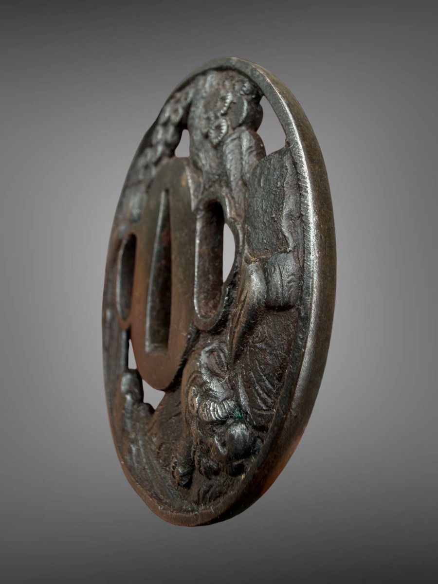 Wrought And Chased Iron Tsuba Nara-maru-gata Decorated With A Tiger Near A Waterfall - Edo.-photo-7