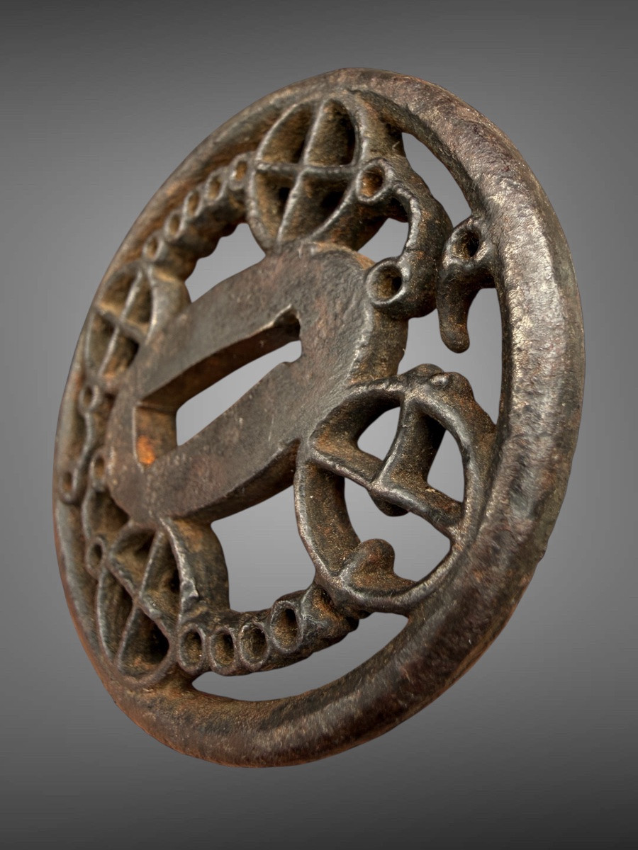 Openwork Wrought-iron Tsuba Maru-gata With Horse Bits - Edo Period (1603-1868).-photo-4