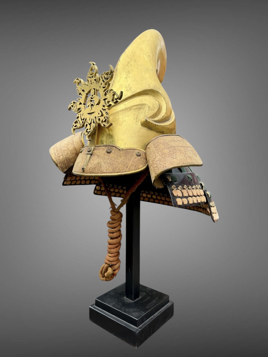 Eboshi Kawari Kabuto With Hozon Shiryo Certificate - Late Edo Period (1603-1868).