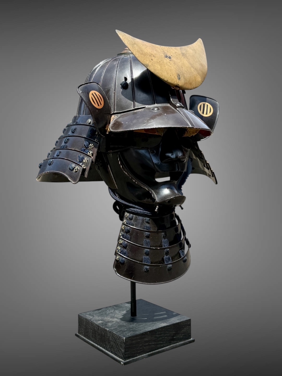 Ensemble Kabuto et Mempo d’un samouraï du clan Yui - Période Edo (1603-1868).-photo-2