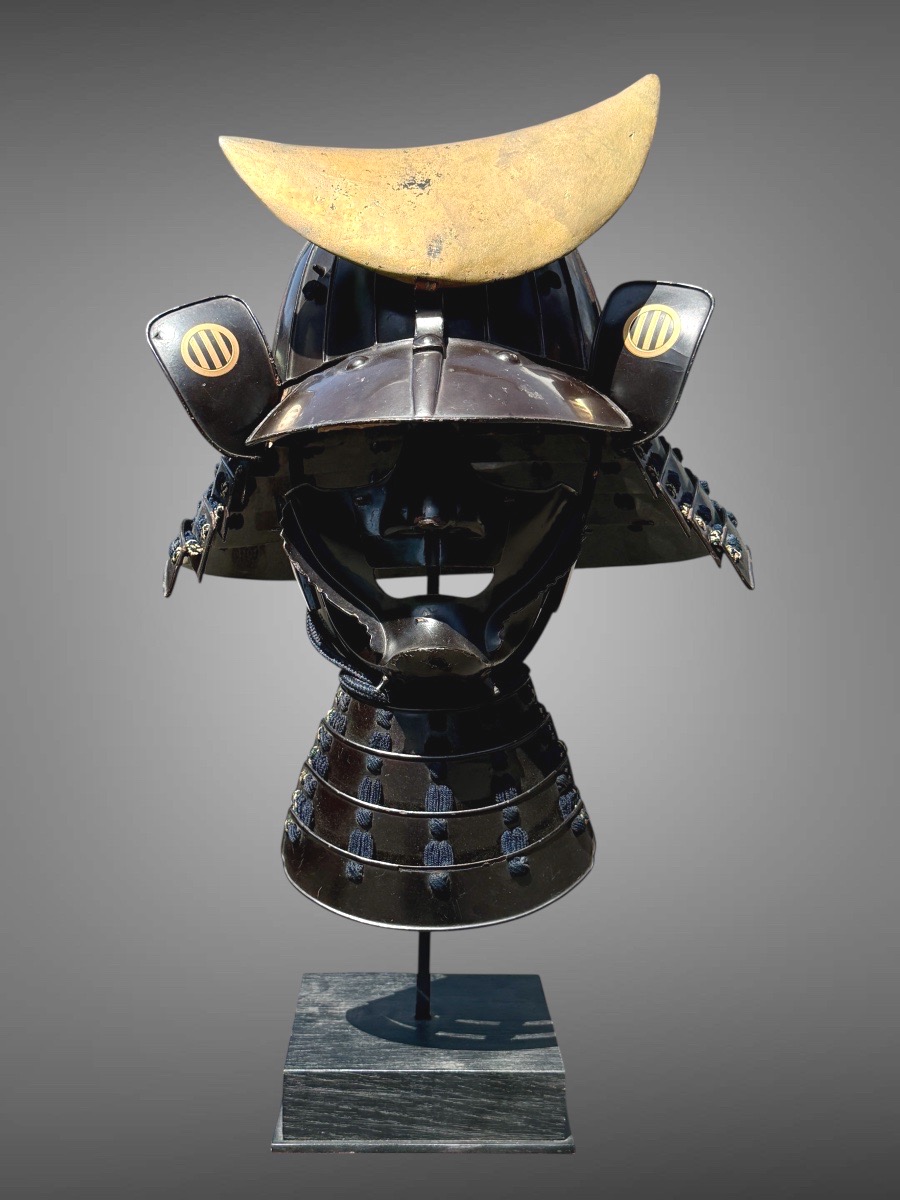 Ensemble Kabuto et Mempo d’un samouraï du clan Yui - Période Edo (1603-1868).