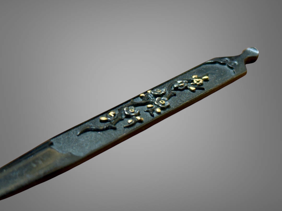 Shakudo Kogai Decorated With A Plum Blossom Branch, With Nbthk Certificate - Edo.-photo-5