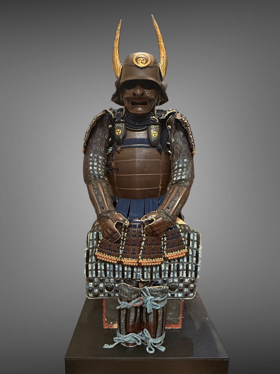 Armure Complète De Samuraï de type Owari Gusoku- Période Edo (1603-1868).